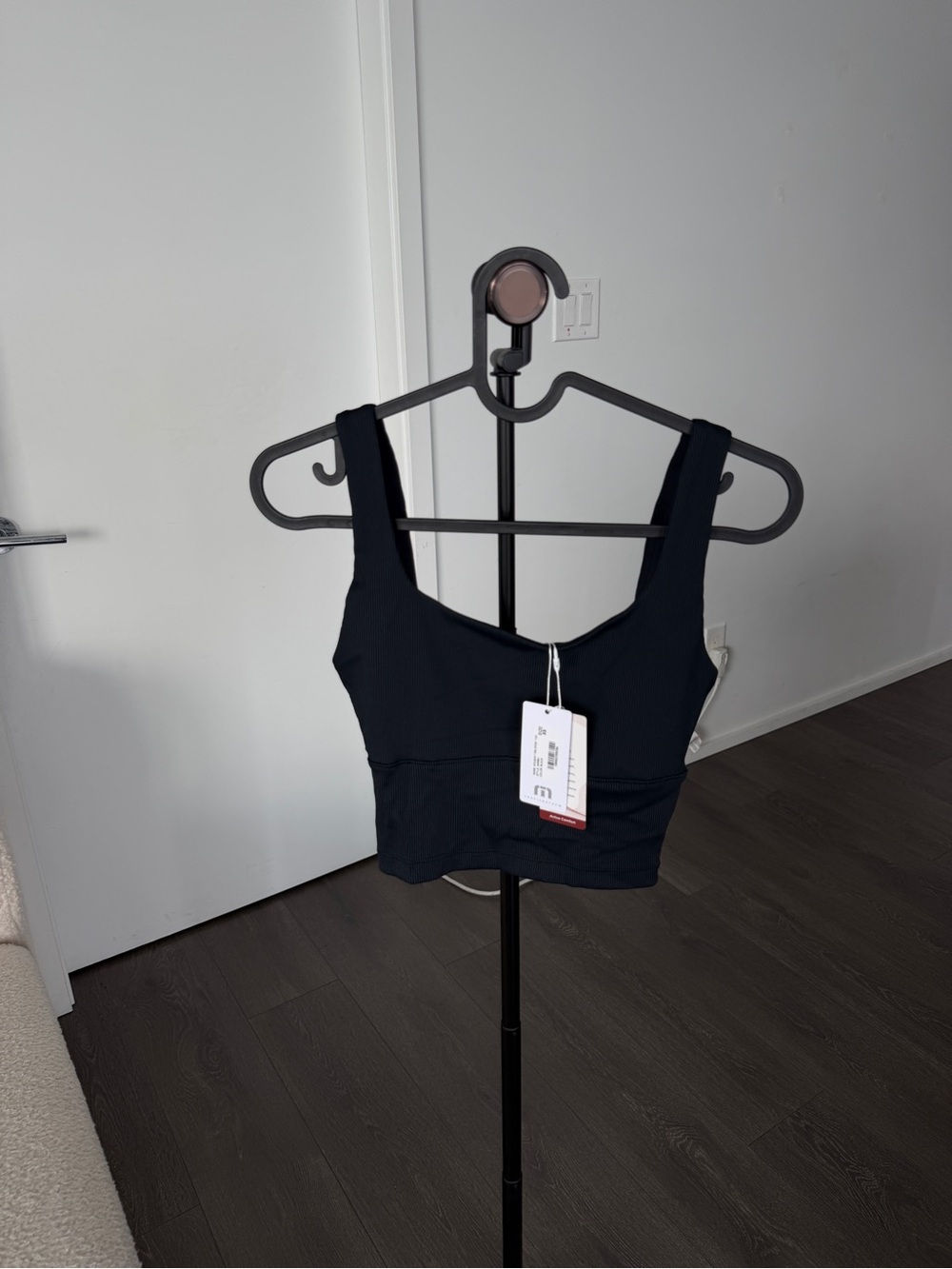 Black Scoop Neck Crop